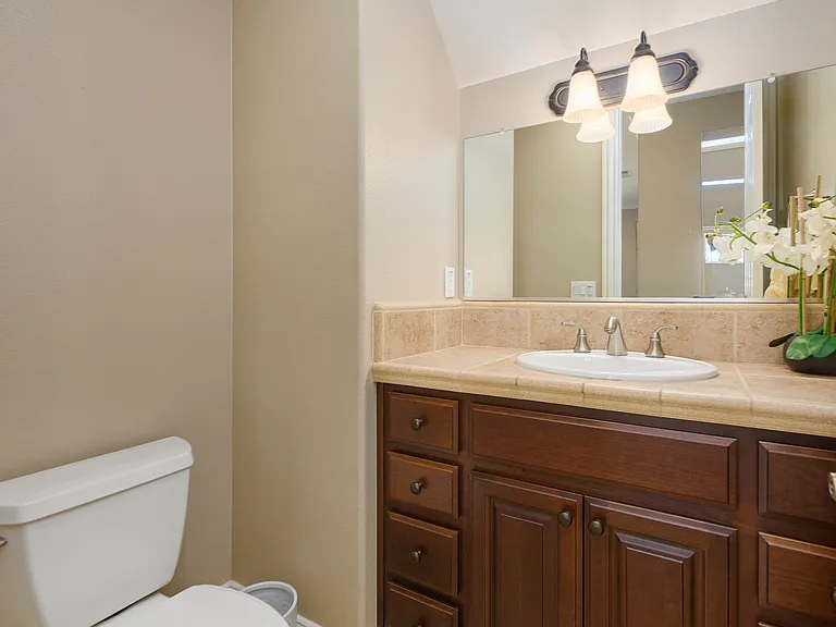 3272 Ashbourne Cir — Photo 17