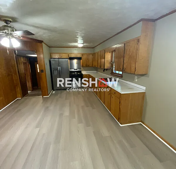 907 Sycamore St — Photo 8