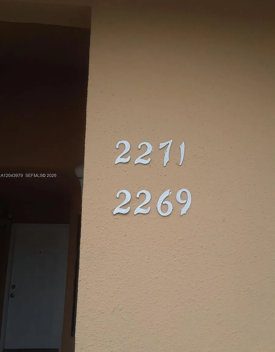 Verano At Miramar Condo — Photo 2