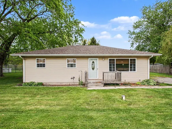 5702 Lute Rd, Portage, IN 46368