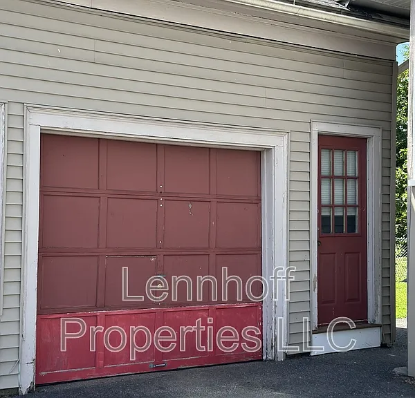 9 Lund St — Photo 2