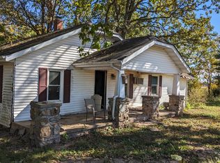 396 Maynard Rd, Nixa, MO 65714