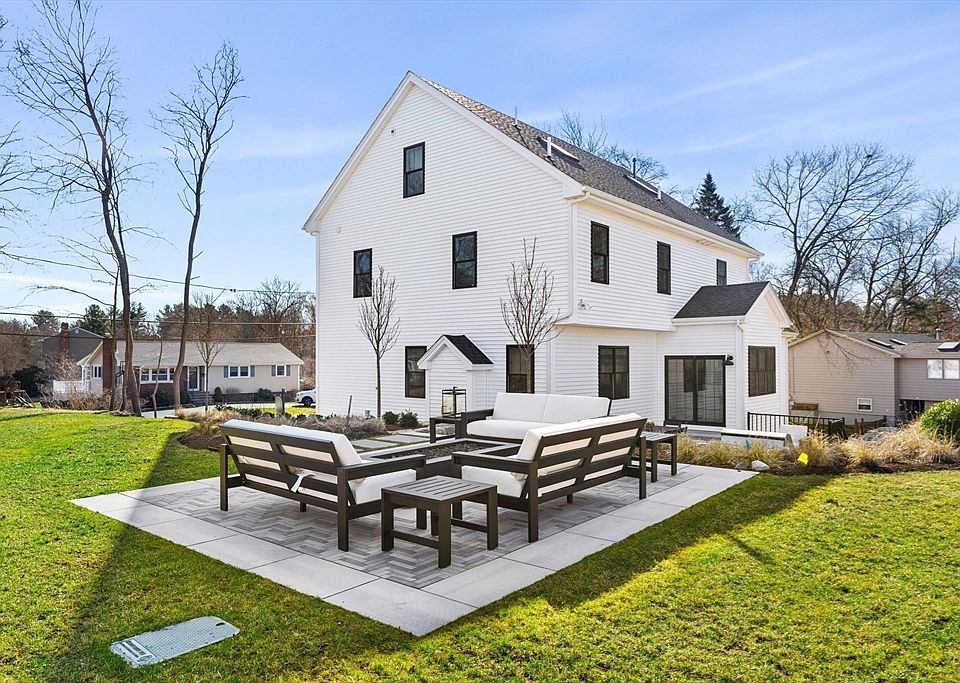 460 Pearl St, Reading, MA 01867 Zillow