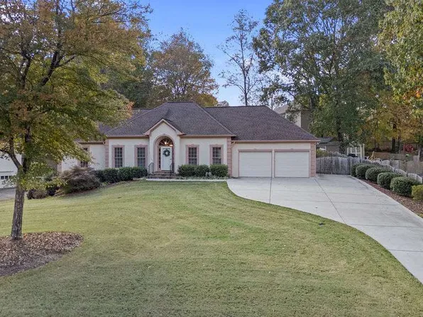 427 Picketts Lake Dr, Acworth, GA 30101