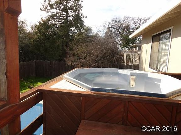 4th image of 906 Tuolumne Ave