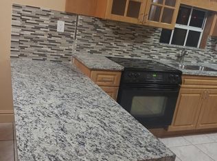 3218 SW 87th Ave #B, Miami, FL 33165