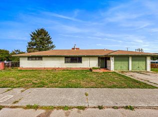 3075 Campton Heights Dr, Fortuna, CA 95540