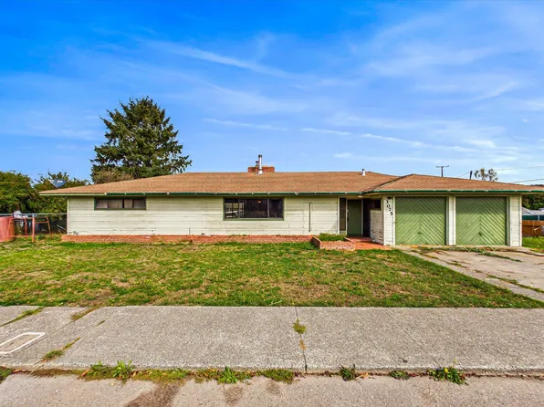 3075 Campton Heights Dr, Fortuna, CA 95540