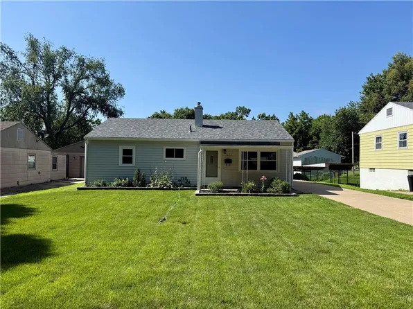 3420 Jackson St, Saint Joseph, MO 64507