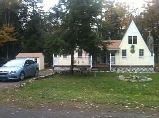 3104 Beaver Dr, Tobyhanna, PA 18466