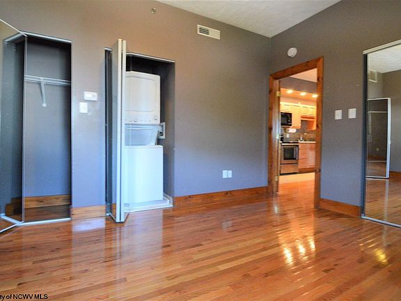 5th image of 444 Brockway Ave #204