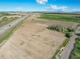 4465 Oak Rd, Ontario, OR 97914