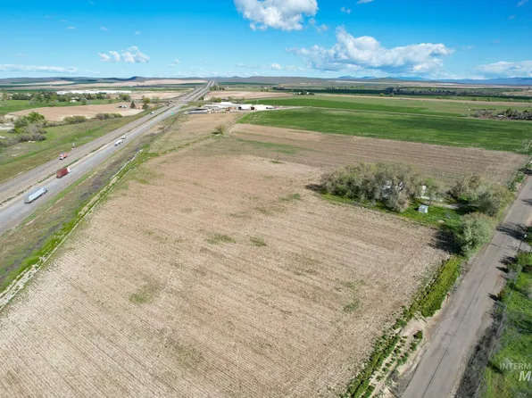4465 Oak Rd, Ontario, OR 97914