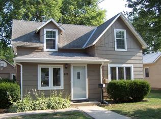 628 E 9th St, York, NE 68467