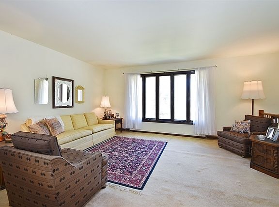 2nd image of 8565 Cedar St