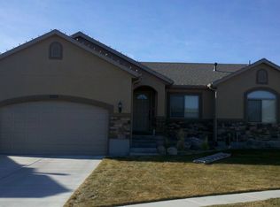 7675 N Willow Walk Ln, Eagle Mountain, UT 84005
