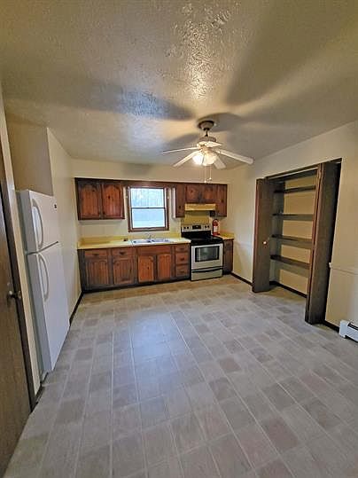 2nd image of 148 Kendall Ave APT 3