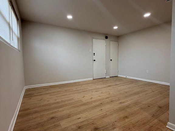 5th image of 714 Rhawn St APT 8