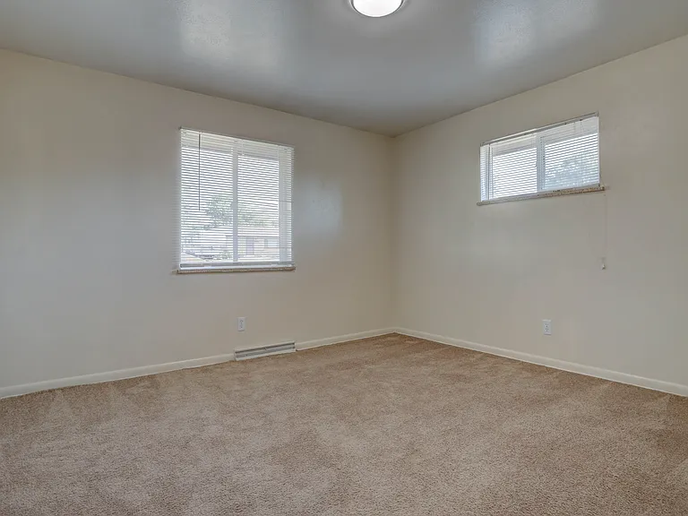 16280 W 14th Ave — Photo 4