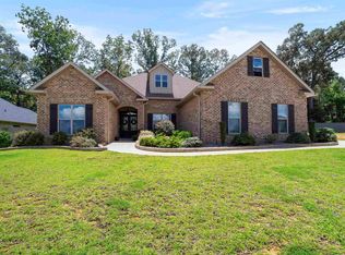 300 Rustic Live Oak Trl, Bonaire, GA 31005