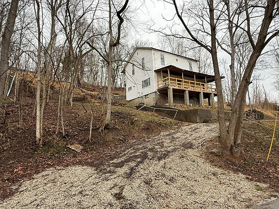 2nd image of 62 Cairo Grade School Road