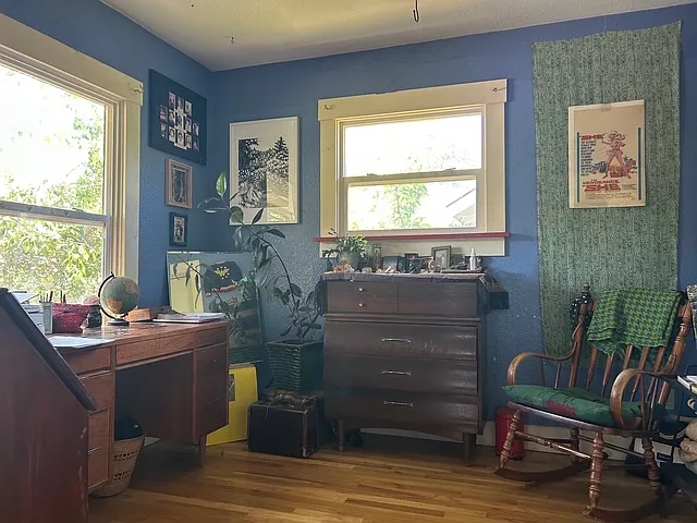 941 N Morgan St — Photo 2