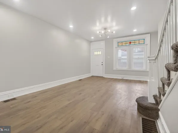 5437 Webster St, Philadelphia, PA 19143