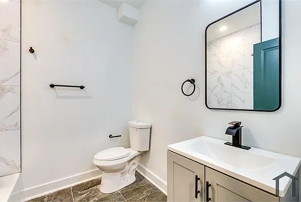 2 bed, 950 sqft, $1,550 — Photo 2
