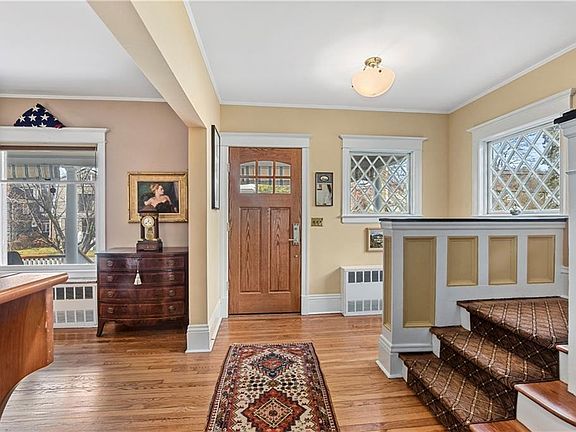 3rd image of 23 Grove St