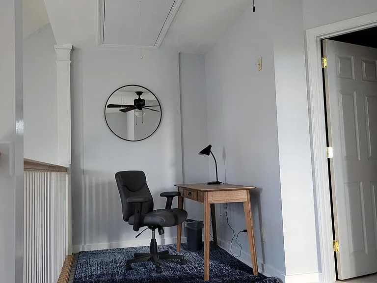 550 Greenland Rd — Photo 10