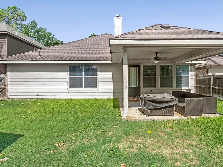 553 Cross Ridge Cir N — Photo 36