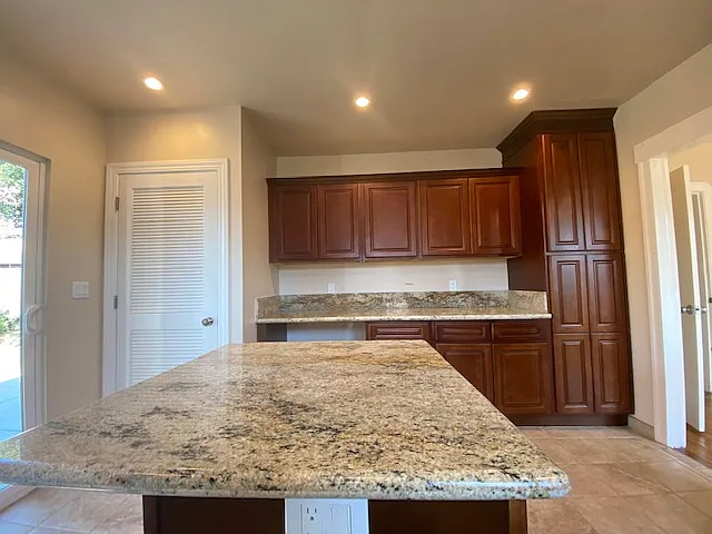 1641 San Lorenzo Ave — Photo 7