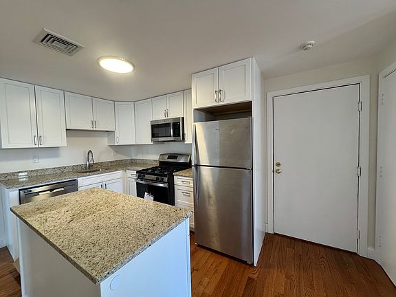 5th image of 360-362 Somerville Ave #3