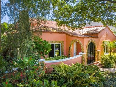 301 21st Ave NE, Saint Petersburg, FL, 33704