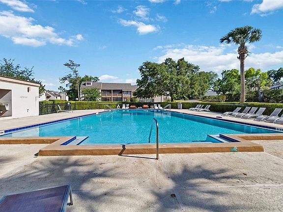 3rd image of 440 ORIENTA POINT STREET