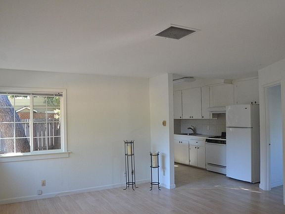 Living Room/Kitchen