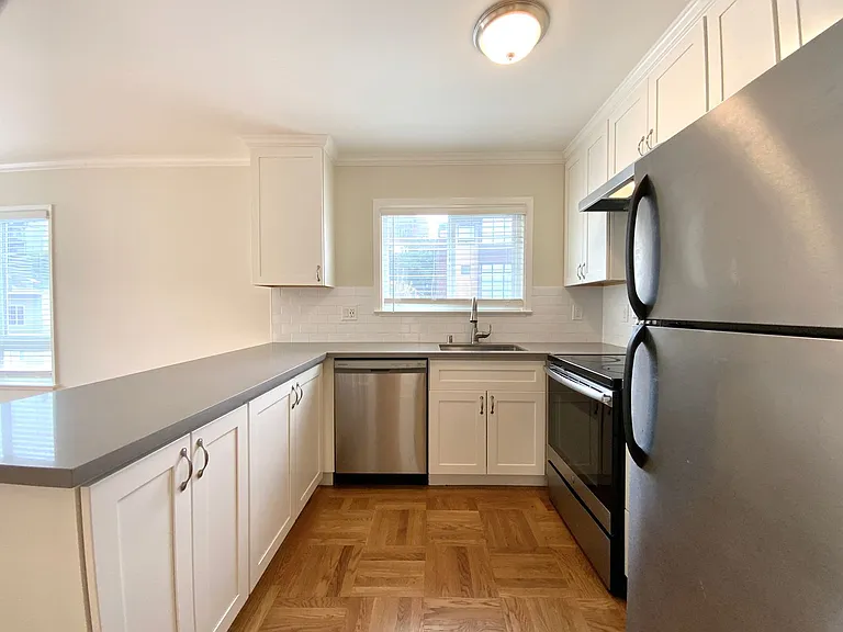 1175 Clayton St — Photo 13
