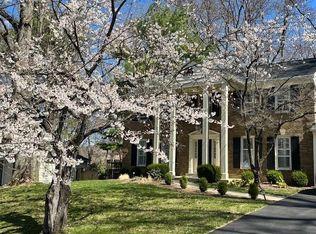 16605 George Washington Dr, Rockville, MD 20853