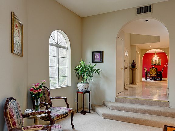 4th image of 2804 Glenoaks Canyon Dr