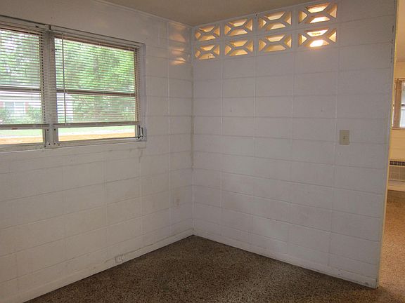 5th image of 1933 NW 4th Ave APT D