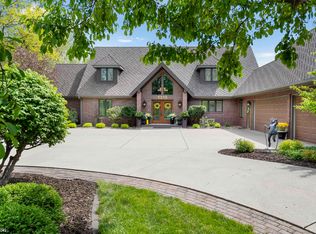 1319 S 12th Ave W, Newton, IA 50208