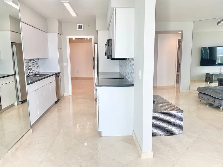 16400 Collins Ave #542 — Photo 24