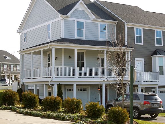 3rd image of 1465 Wickham Pond Dr