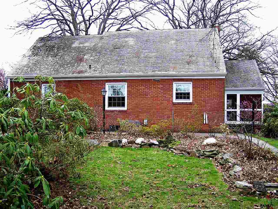 2nd image of 153 George St