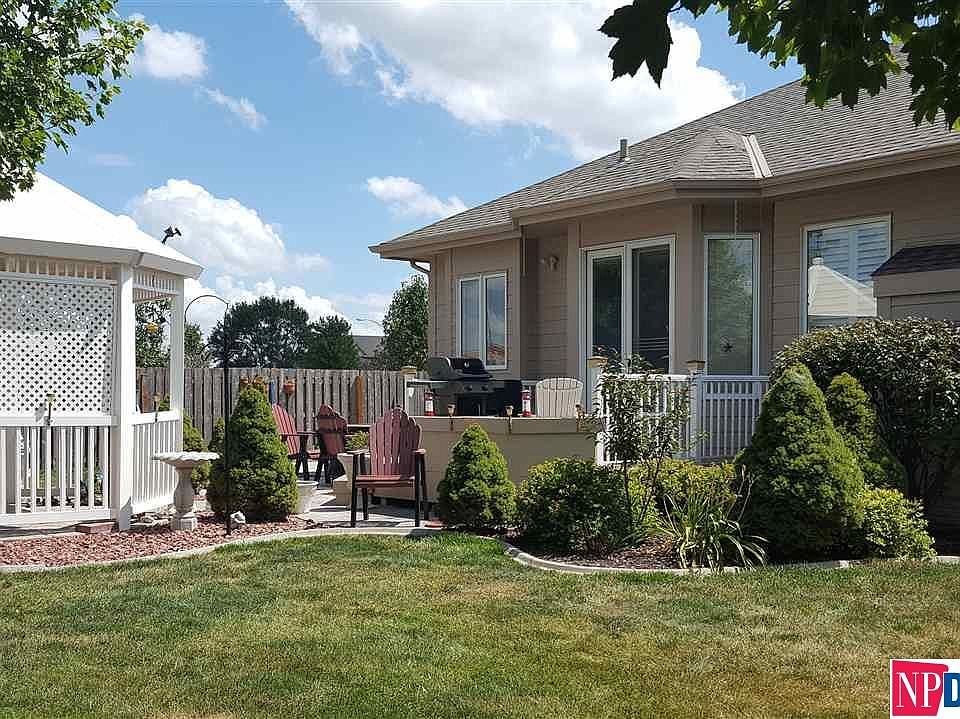 2nd image of 15954 Taylor St