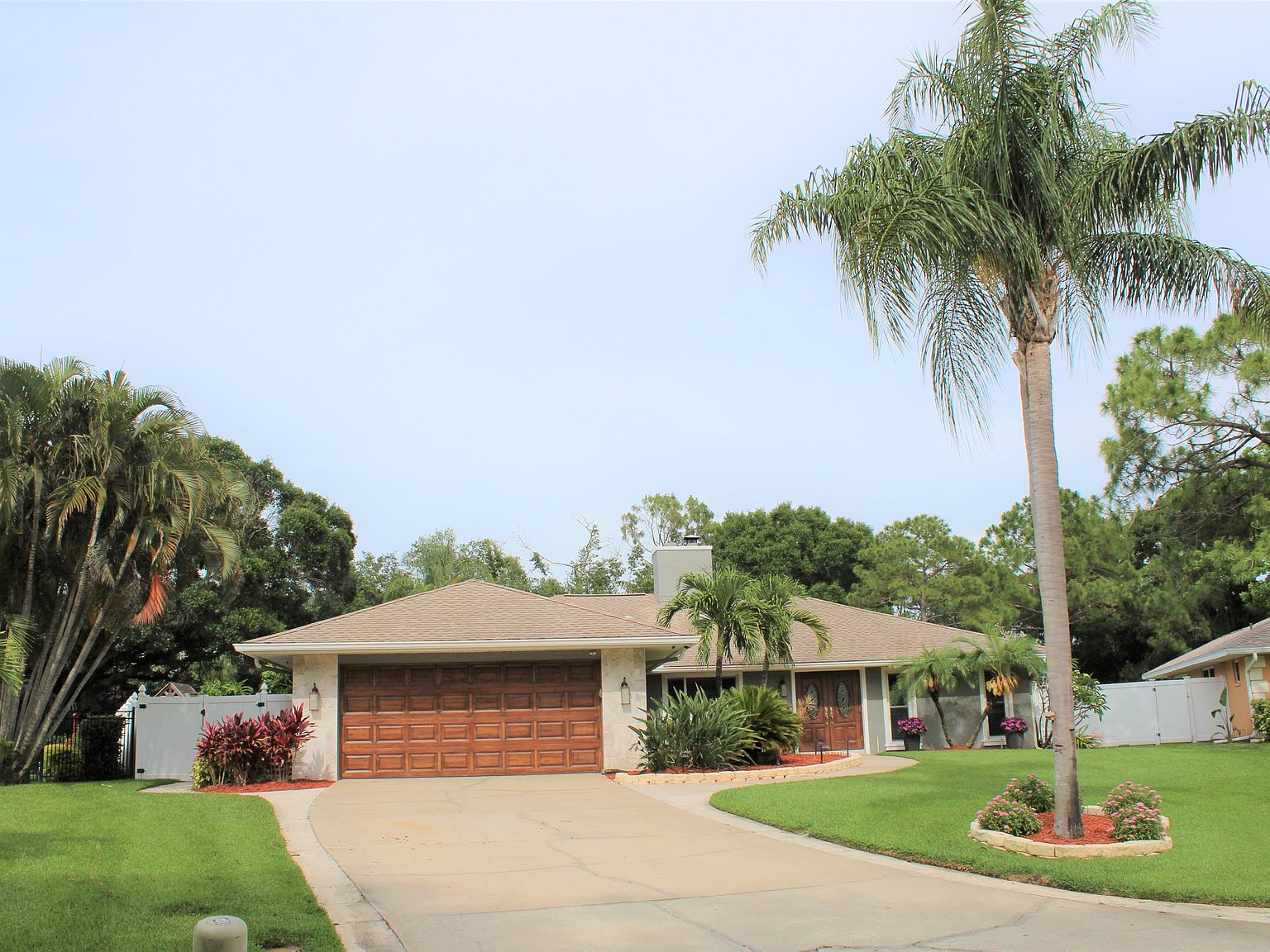 572 Riviera Bay Dr NE, Saint Petersburg, FL 33702 Zillow