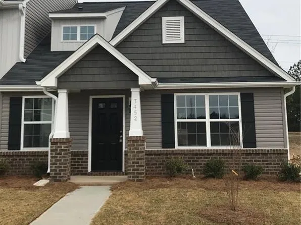 7452 Garett Park Dr, Whitsett, NC 27377