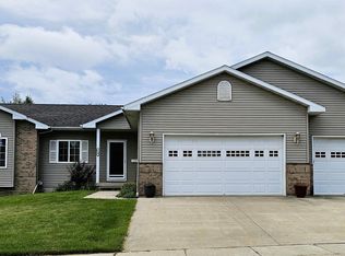 110 Meadow Ln, La Porte City, IA 50651