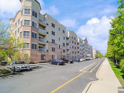 3214 Windsor Park Ct #214, Englewood, NJ, 07631