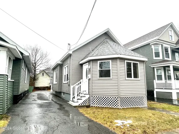 213 3rd Street, Scotia, NY 12302